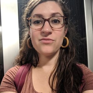 Meet your Posher, Emily